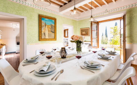 Torre Angelina 10+2: Meubles, Design Intérieur, Table, Chaise, Salle À Manger, Pièce, Domicile, Plafond, Table Cuisine Et Salle A Manger, Éclairage