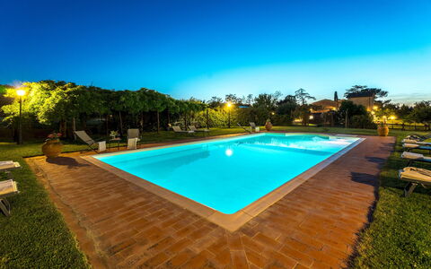 Nonno Fernando 14: Bleu, Piscine, Recours, Eco Hôtel, Hacienda, Biens, Jardin, Aménagement Paysager, Nuit, Villa