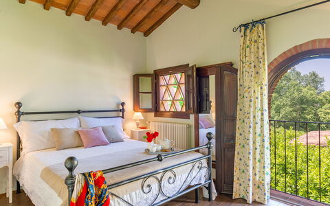 Villa Gino 8+2: Meubles, Design Intérieur, Domicile, Lit, Linge, Chambre, Plafond, Chaise, Cadre De Lit, Recours