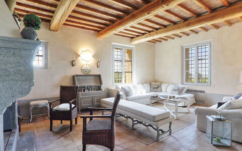 Villa Il Meluccio 12: Meubles, Design Intérieur, Mur, Sol, Sol, Plafond, Canapé, Domicile, Chaise, Salon