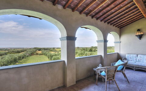 Villa Il Meluccio 12: Colonne, Hacienda, Balcon