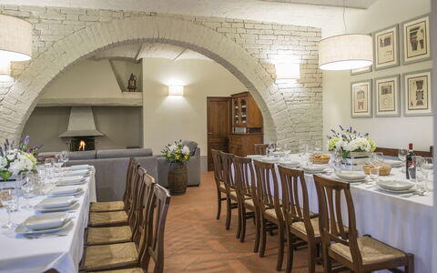 Le Caselle 26: Meubles, Design Intérieur, Table, Plafond, Chaise, Éclairage, Vaisselle, Salle À Manger, Table Cuisine Et Salle A Manger, Pièce