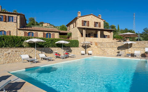 La Vecchia Fonte 15: Piscine, Recours, Biens, Villa, Hacienda, Hôtel, Eco Hôtel, Plante D'Appartement