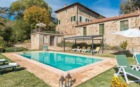 La Martinella 12: Piscine, Biens, Recours, Villa, Hacienda, Eco Hôtel, Ferme, Arrière-Cour, Manoir, Hôtel