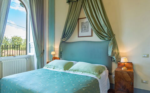 Villa Leonardo 30+6: Meubles, Design Intérieur, Chambre, Lit, Literie, Linge, Drap De Lit, Textile, Pièce, Éclairage