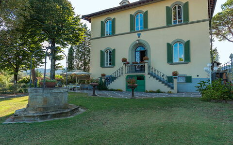 Villa Leonardo 30+6: Biens, Jardin, Cour, Aménagement Paysager, Villa, Pelouse, Manoir, Hacienda, Maison Historique, Plante D'Appartement