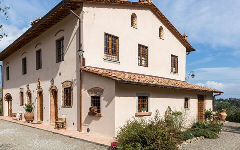 Dimora San Germano 14: Fenêtre, Bâtiment, Maison, Façade, Domicile, Zone Résidentielle, Architecture, Porte, Toit, Biens