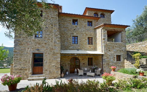 Torre la Ripa 8: Mur, Maison, Domicile, Porte, Chalet, Brique, Mur De Pierre, Jardin, Ferme, Biens