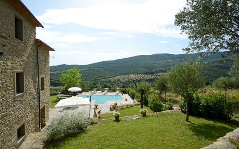 Torre la Ripa 8: Piscine, Recours, Eco Hôtel, Biens, Villa, Ferme, Village, Hacienda, Village De Montagne, Aménagement Paysager