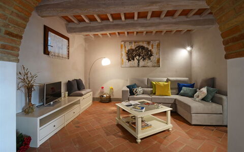 Torre la Ripa 8: Meubles, Design Intérieur, Sol, Mur, Canapé, Sol, Bois, Plafond, Pièce, Salon