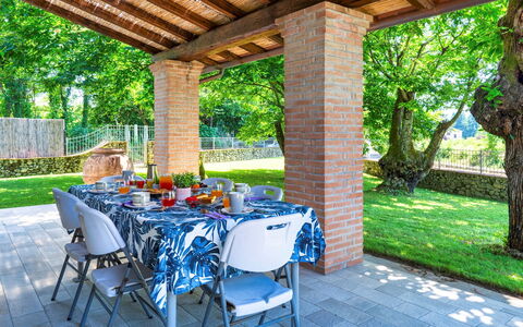 Villa Elsa 6: Meubles, Jardin, Chaise, Ombre, Pelouse, Arrière-Cour, Mobilier De Jardin, Eco Hôtel, Biens, Cour