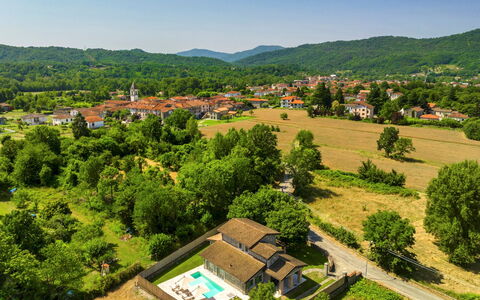 Villa Elsa 6: Zone Résidentielle, Colline, Paysage, Maison, Zone Rurale, Lot Terre, Établissements Humains, Vue Du Ciel, Banlieue, Station De Montagne