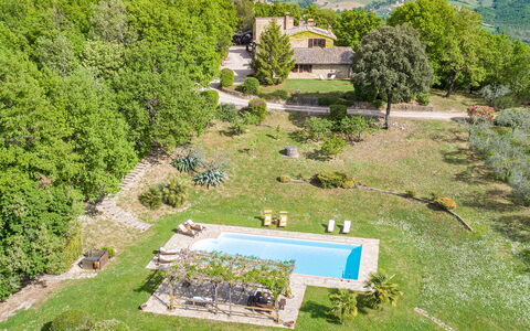 La Cerqua 8: Paysage, Zone Rurale, Biens, Jardin, Chalet, Ferme, Aménagement Paysager, Villa, Plantation, Hacienda
