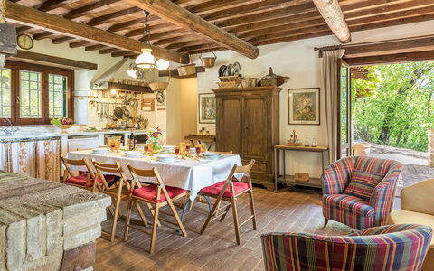 La Cerqua 8: Meubles, Design Intérieur, Bois, Table, Chaise, Table Cuisine Et Salle A Manger, Plafond, Salle À Manger, Domicile, Éclairage