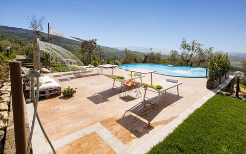 Villa Desiderio 9: Piscine, Recours, Loisir, Mobilier De Jardin, Eco Hôtel, Ombre, Vacances, Parapluie, Ville Resort, Chaise