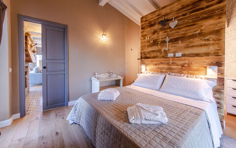 Cottage Violapo 6+2: Meubles, Bois, Design Intérieur, Chambre, Sol, Sol, Domicile, Lit, Éclairage, Drap De Lit