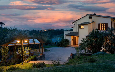 La Villa Nell'Isola Verde 12: Paysage, Domicile, Zone Rurale, Chalet, Crépuscule, Biens, Soirée, Ferme, Eco Hôtel, Villa