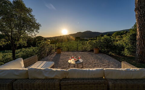 Tenuta Sagherina 8: Paysage Naturel, Paysage, Colline, Meubles, Mobilier De Jardin, Lumière Du Soleil, Soleil, Matin, Station De Montagne, Chaîne De Montagnes