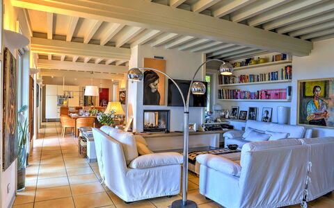 Villa le Cave 12: Meubles, Design Intérieur, Bois, Sol, Canapé, Plafond, Chaise, Sol, Table, Salon