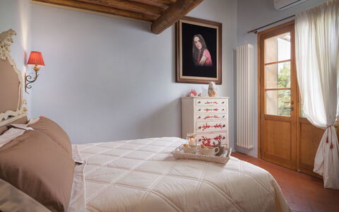 Villa Zaca 6: Meubles, Lit, Chambre, Design Intérieur, Drap De Lit, Bois, Literie, Linge, Sol, Sol