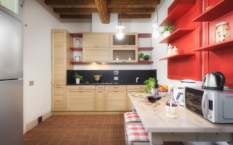 Villa Il Magnifico 10: Meubles, Cuisine, Design Intérieur, Sol, Cabinetry, Appareil De Cuisine, Bois, Étagère, Rayonnage, Comptoir