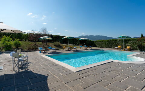 Villa Il Magnifico 10: Piscine, Mobilier De Jardin, Recours, Eco Hôtel, Chaise, Parapluie, Tableau De Plein Air, Balancelle, Dalle, Ombre