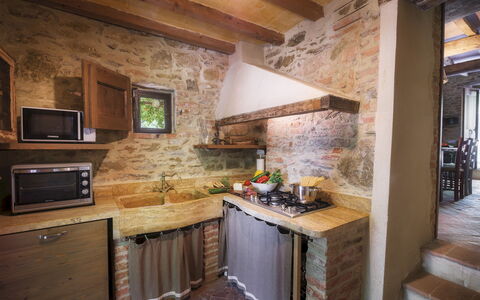Casa di Pan 6: Bois, Design Intérieur, Meubles, Cuisine, Sol, Comptoir, Appareil De Cuisine, Domicile, Sol, Principaux Appliance