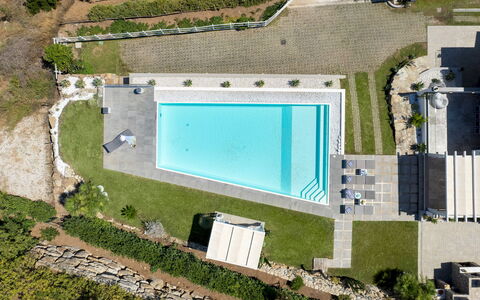 Villa Pietro 10: Piscine, Loisir, Recours, Composite, Biens, Aménagement Paysager, Arrière-Cour, Jardin, Thermes, Eco Hôtel
