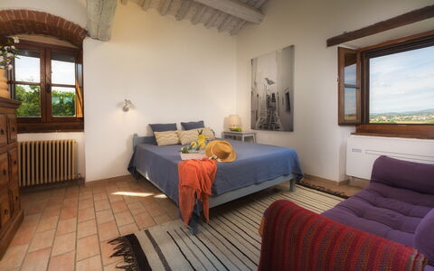 La Vecchia Pieve 8: Meubles, Mur, Design Intérieur, Bois, Chambre, Sol, Pièce, Lit, Sol, Domicile