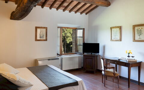 Borgo Gallinaio 32: Meubles, Mur, Bois, Design Intérieur, Sol, Domicile, Lit, Pièce, Chambre, Cadre