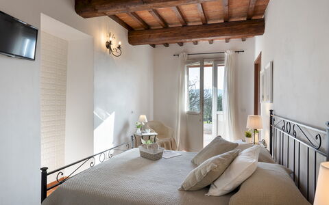 Casa la Fenice 8+2: Meubles, Lit, Mur, Chambre, Design Intérieur, Sol, Sol, Plafond, Domicile, Literie