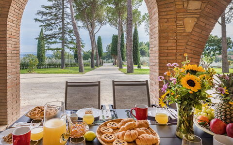 Villa Anna Elisa 8: Jardin, Aménagement Paysager, Biens, Hacienda, Ombre, Cour, Parc, Villa, Mobilier De Jardin, Passerelle