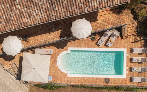 Villa Maggiorana 10: Piscine, Mobilier De Jardin, Composite, Recours, Balancelle, Chaise, Parapluie, Tuile, Conception, Villa