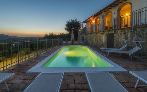 Villa Maggiorana 10: Piscine, Architecture, Composite, Crépuscule, Soirée, Balcon, Eco Hôtel, Clôture, Villa, Porche