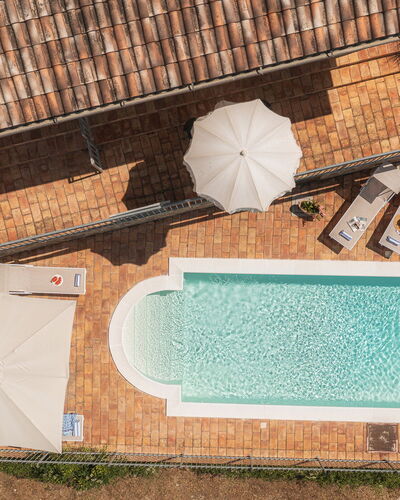 Villa Maggiorana 10: Piscine, Mobilier De Jardin, Composite, Recours, Balancelle, Chaise, Parapluie, Tuile, Conception, Villa