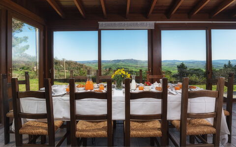 Podere Il Chiesino 8+2: Meubles, Design Intérieur, Bois, Table, Chaise, Table Cuisine Et Salle A Manger, Pièce, Plafond, Salle À Manger, Eco Hôtel