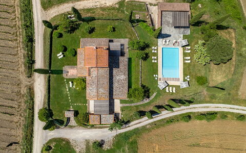 Le Colombelline 12: Maison, Domicile, Zone Résidentielle, Biens, Chalet, Piscine, Lot Terre, Toit, Ferme, Plaine