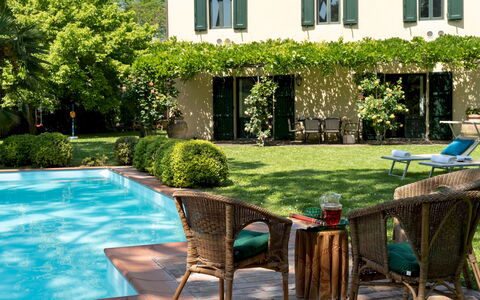 Villa Paesante 8: Piscine, Mobilier De Jardin, Arbuste, Recours, Jardin, Meubles, Ombre, Eco Hôtel, Biens, Aménagement Paysager