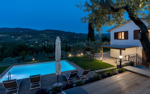 Terrazza sulla Valle 4+2: Piscine, Zone Résidentielle, Recours, Domicile, Eco Hôtel, Biens, Mobilier De Jardin, Villa, Balcon, Hacienda