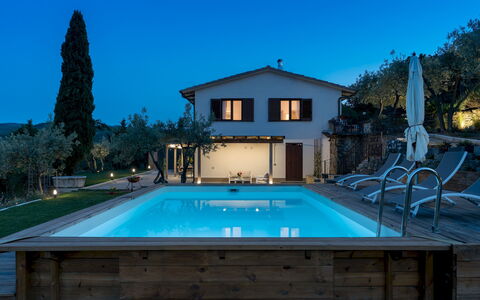 Terrazza sulla Valle 4+2: Piscine, Recours, Composite, Thermes, Eco Hôtel, Loisir, Mobilier De Jardin, Hôtel, Villa, Biens