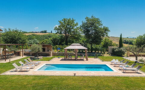 Villa Flaminia 8+2 -: Piscine, Recours, Mobilier De Jardin, Jardin, Biens, Aménagement Paysager, Eco Hôtel, Arrière-Cour, Parapluie, Ombre