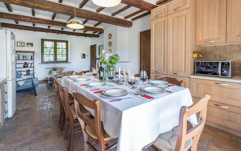 Casa Eusebia 8+2: Meubles, Salle À Manger, Bois, Design Intérieur, Table Cuisine Et Salle A Manger, Table, Domicile, Chaise, Cuisine, Sol