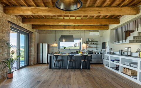 Casale the Place 6+2: Meubles, Bois, Design Intérieur, Sol, Table Cuisine Et Salle A Manger, Table, Cuisine, Chaise, Parquet, Plafond