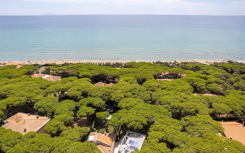 La Villa in Pineta 10: Paysage, Cotiers Et Relief Océaniques, Vue Du Ciel, Côte, Mer, Océan, Photographie Aérienne, Baie, Plage