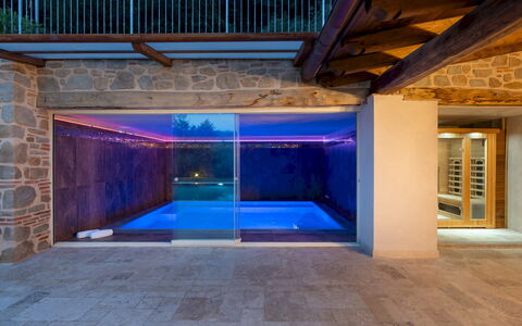 Villa Carlotta 8: Piscine, Sol, Recours, Composite, Tuile, Thermes, Eco Hôtel, Hôtel, Caractéristique De L'Eau, Conception
