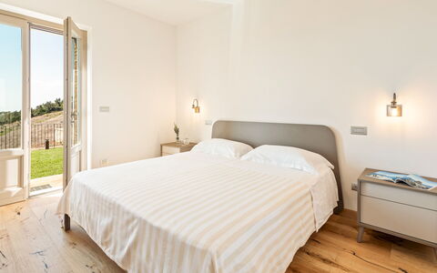 Casale Grottini 8: Design Intérieur, Meubles, Lit, Chambre, Sol, Pièce, Domicile, Plafond, Sol, Appartement