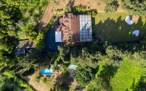 Villa Manganelli 12: Environnement Naturel, Paysage, Vue Du Ciel, Lot Terre, Zone Rurale, Photographie Aérienne, Biens, Plantation, Jungle, Eco Hôtel