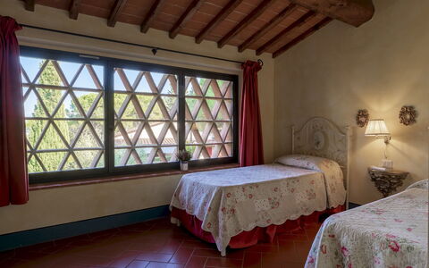 Gli Spilocchi 16: Mur, Meubles, Design Intérieur, Sol, Chambre, Lit, Sol, Domicile, Literie, Drap De Lit