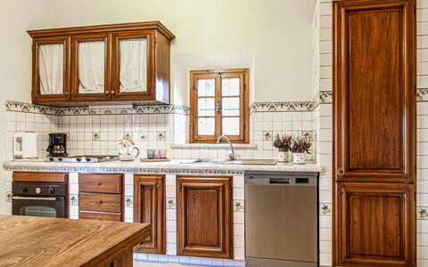 Gli Spilocchi 16: Cabinetry, Bois, Cuisine, Sol, Comptoir, Design Intérieur, Meubles, Placard, Sol, Domicile
