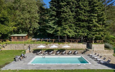 Villa la Rassinata 8: Mobilier De Jardin, Piscine, Jardin, Aménagement Paysager, Dalle, Eco Hôtel, Ombre, Recours, Parapluie, Parc